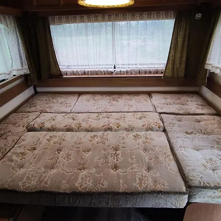 Zážitkový V Karavanu U Slezské Harty Tente de luxe *