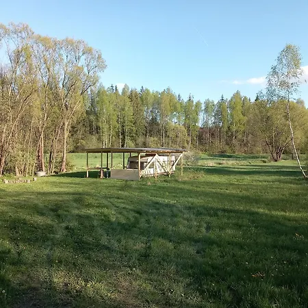 Zážitkový V Karavanu U Slezské Harty Tente de luxe Mezina